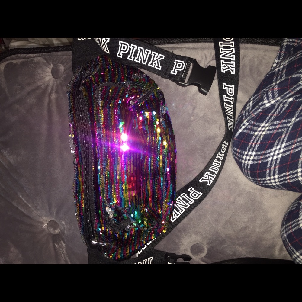 PINK FANNY PACK